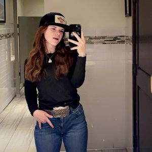 Meet your Posher, Sydney